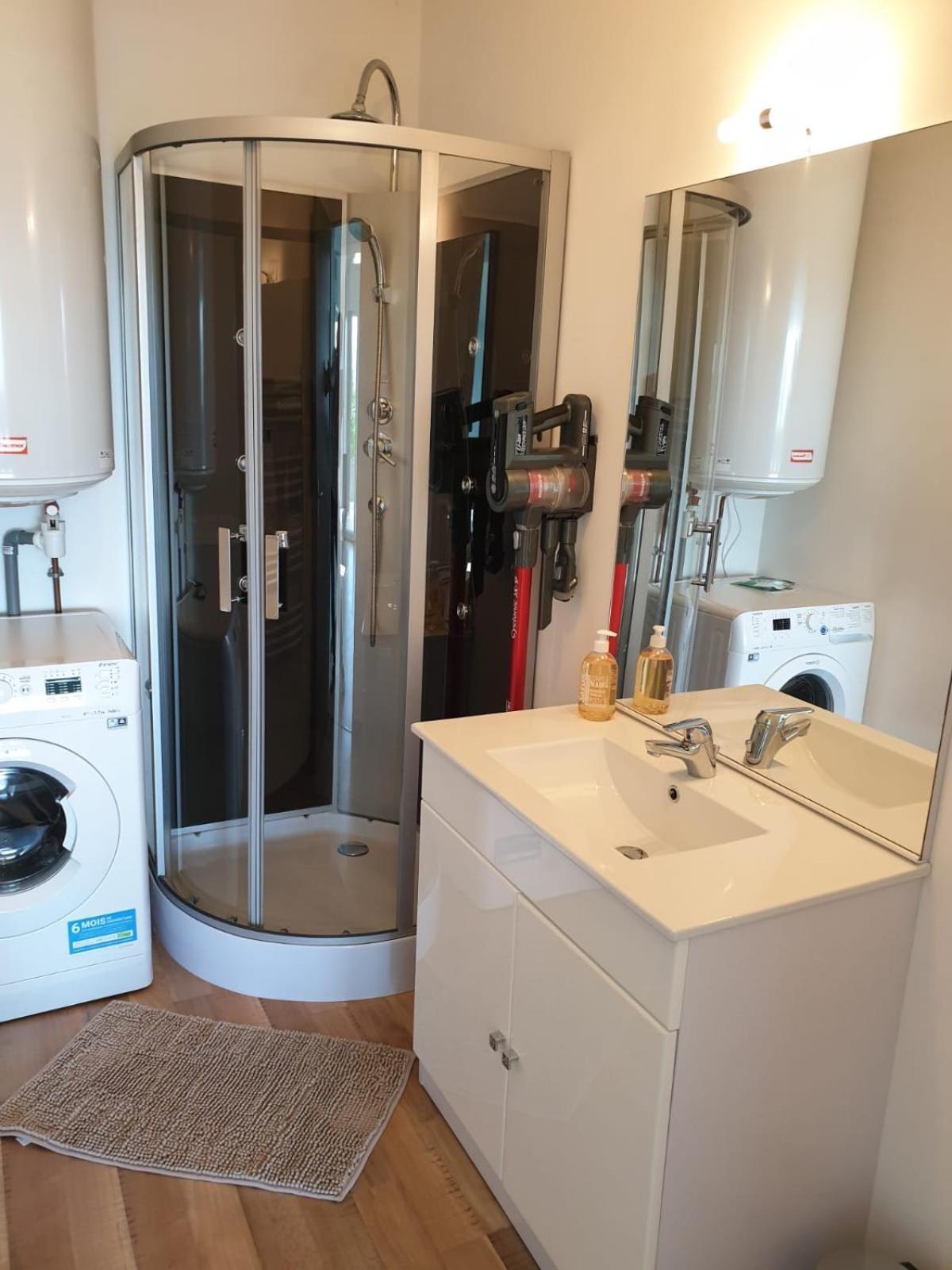 Appart' Terrasse Vue Exceptionnelle 1Er Etage Montbeliard Bagian luar foto